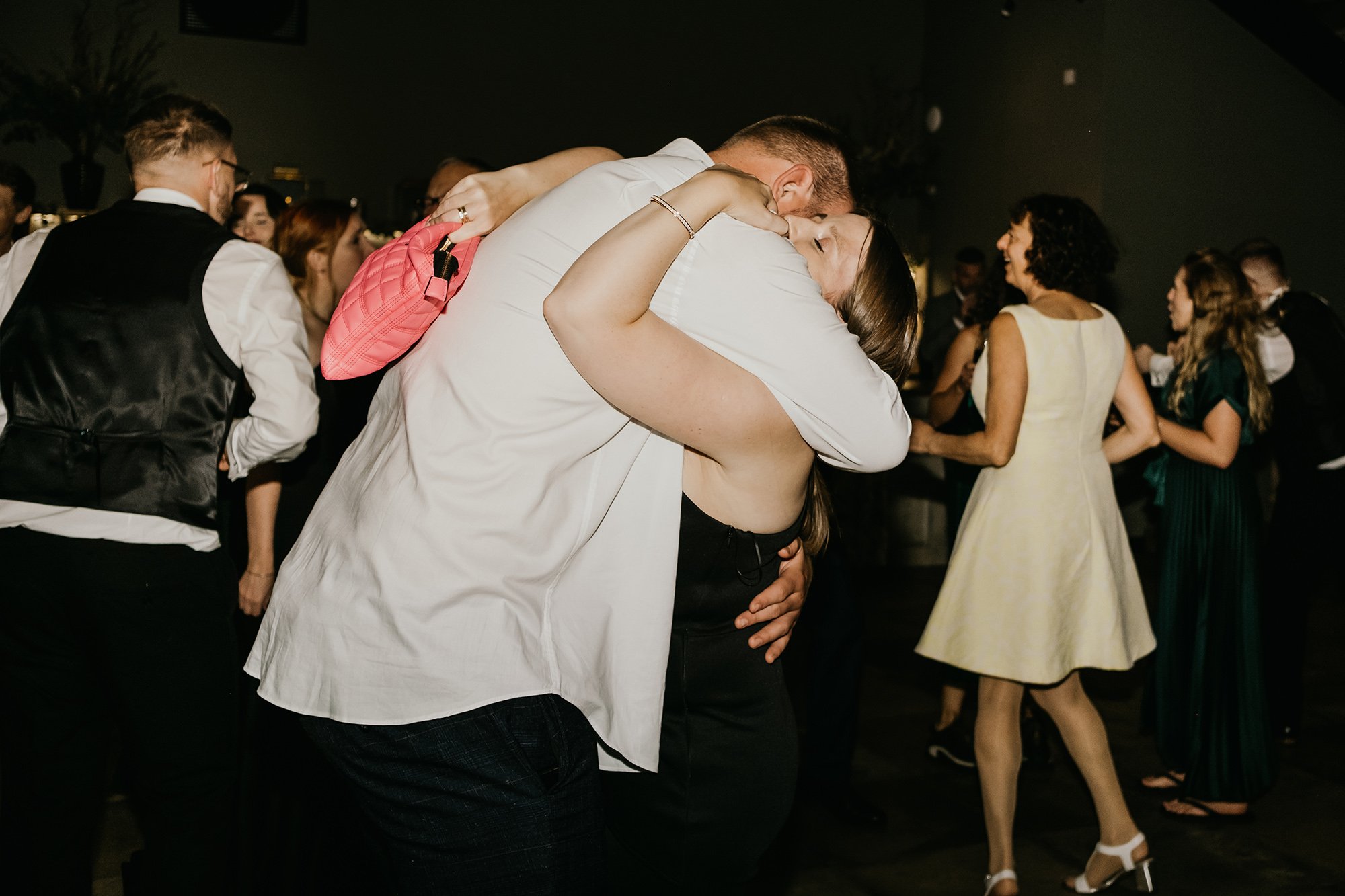 BOTLEY-HILL-BARN-SURREY-WEDDING-00024.jpg