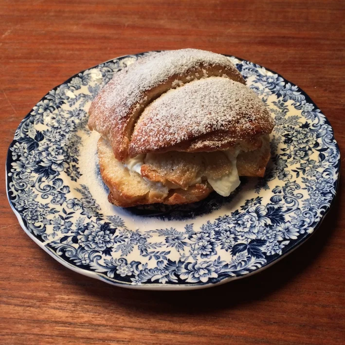 Sådan bager du fastelavnsboller