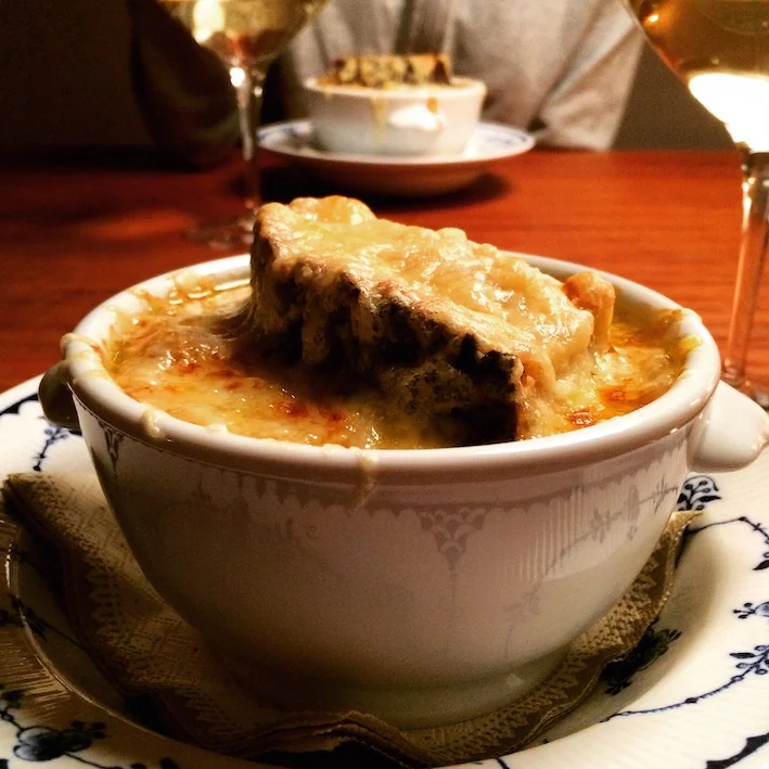 Klassisk fransk løgsuppe