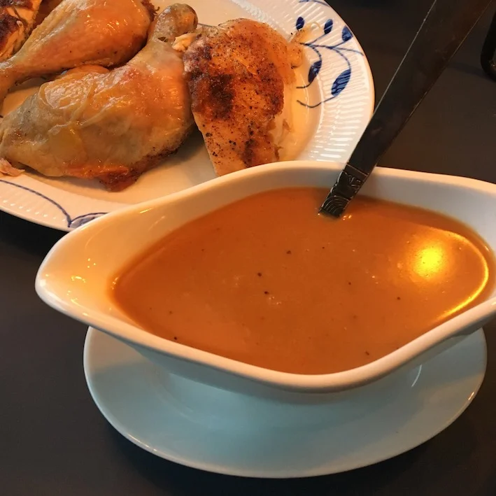 Brun sovs til kylling