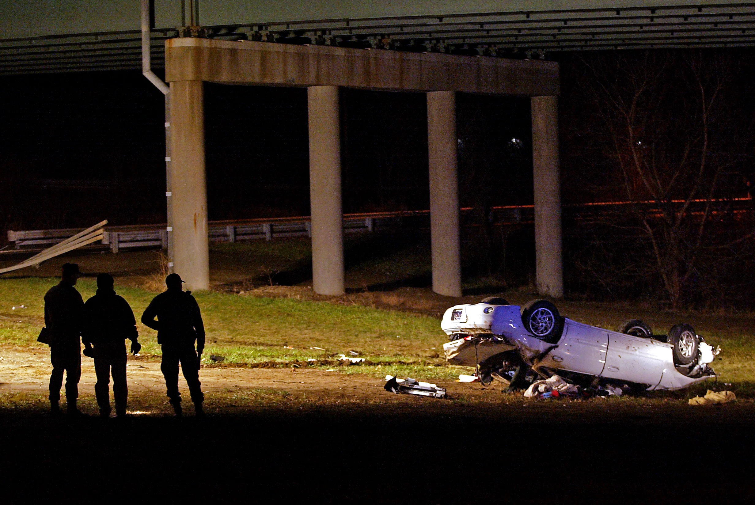 Pontiac Grand Am plunges 40 feet from Route 80 overpass Christmas night. Landing, NJ