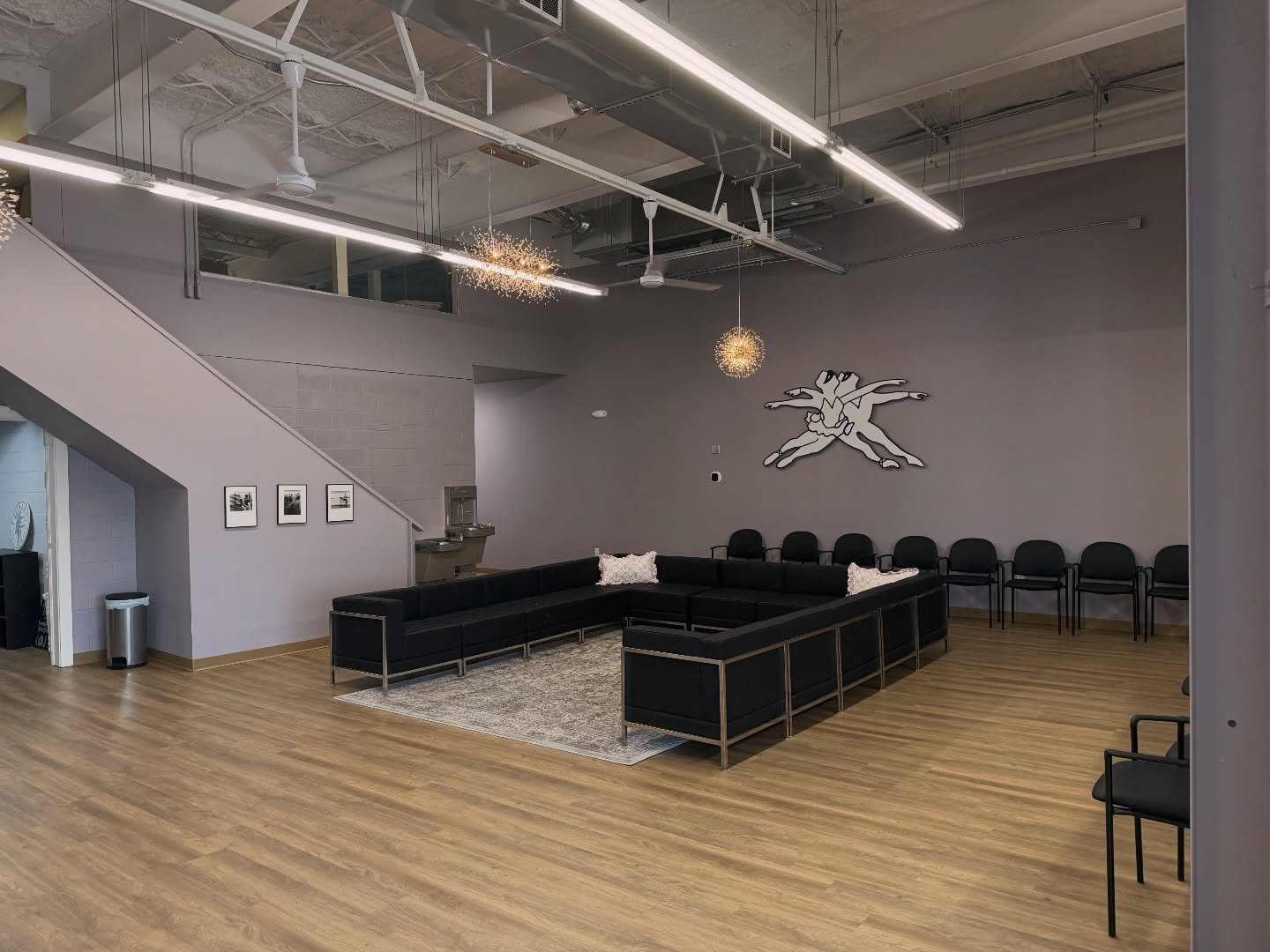 School may be closed, but we are open! Our cozy lobby will be warmed up and ready to welcome our students tonight 🩰🤍