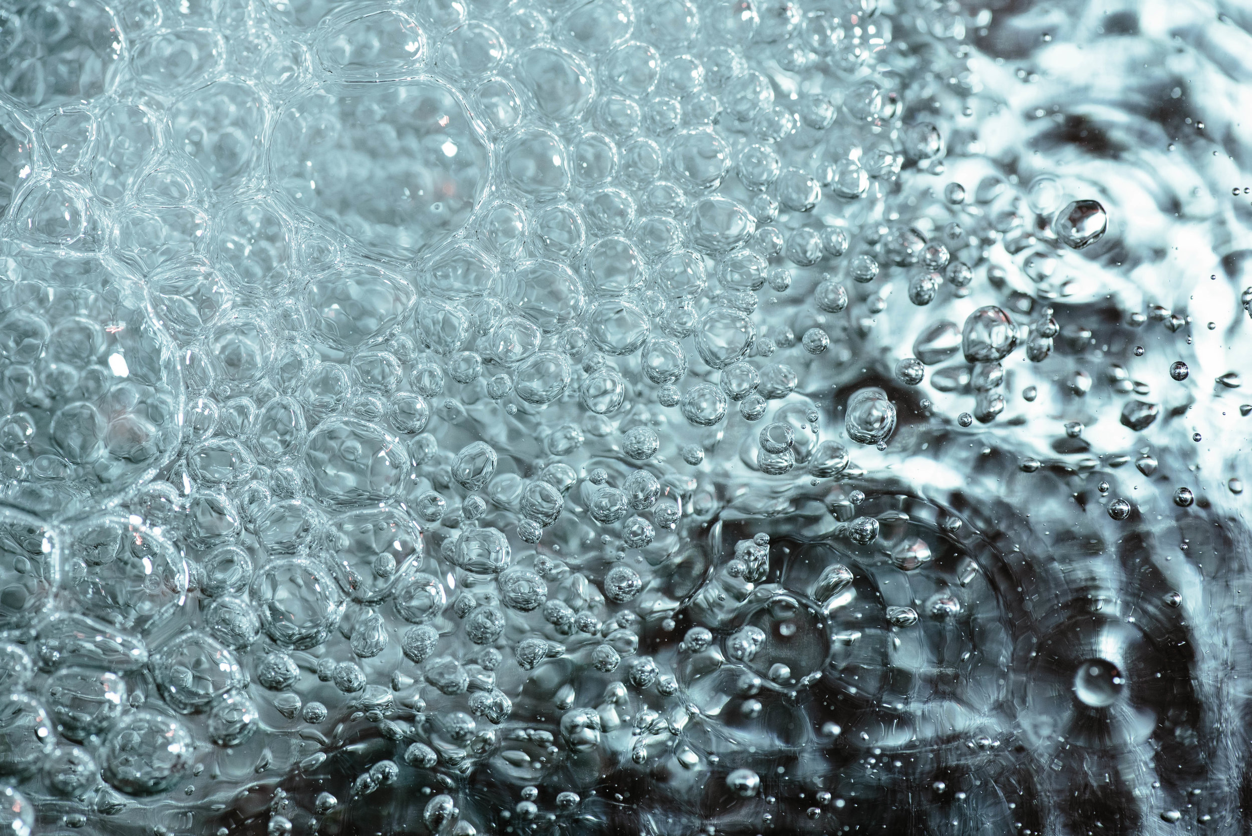 What makes best sale bath bombs fizz