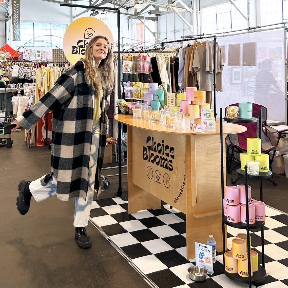 I&rsquo;m ready for ya to come shop all the good smells and reusable vessels @renegadecraft today + Sunday from 11-5 pm @fortmasoncenter in San Francisco!
I also have water for your dog incase you need 😬🐶
.
.
.
#renegadecraftfair #renegadecraftfair