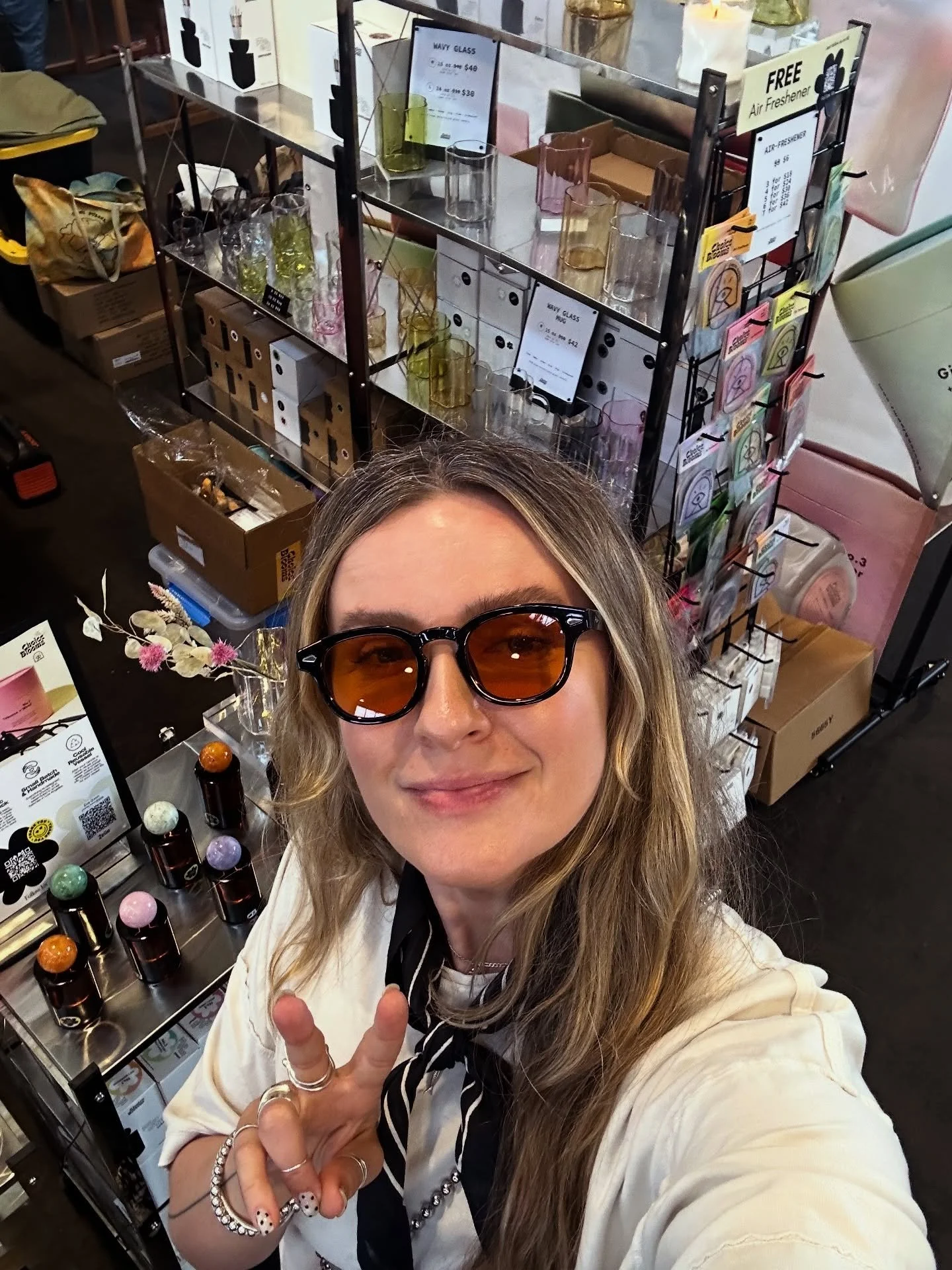 Still buzzing from another incredible @renegadecraft SF show, thank you for having me 🙏 
Had the best weather all weekend, tried out a new setup, devoured all the foods 🍣 🍕🧋, and loved on all the doggies 🐶. My 💖 is so full from sharing my passi