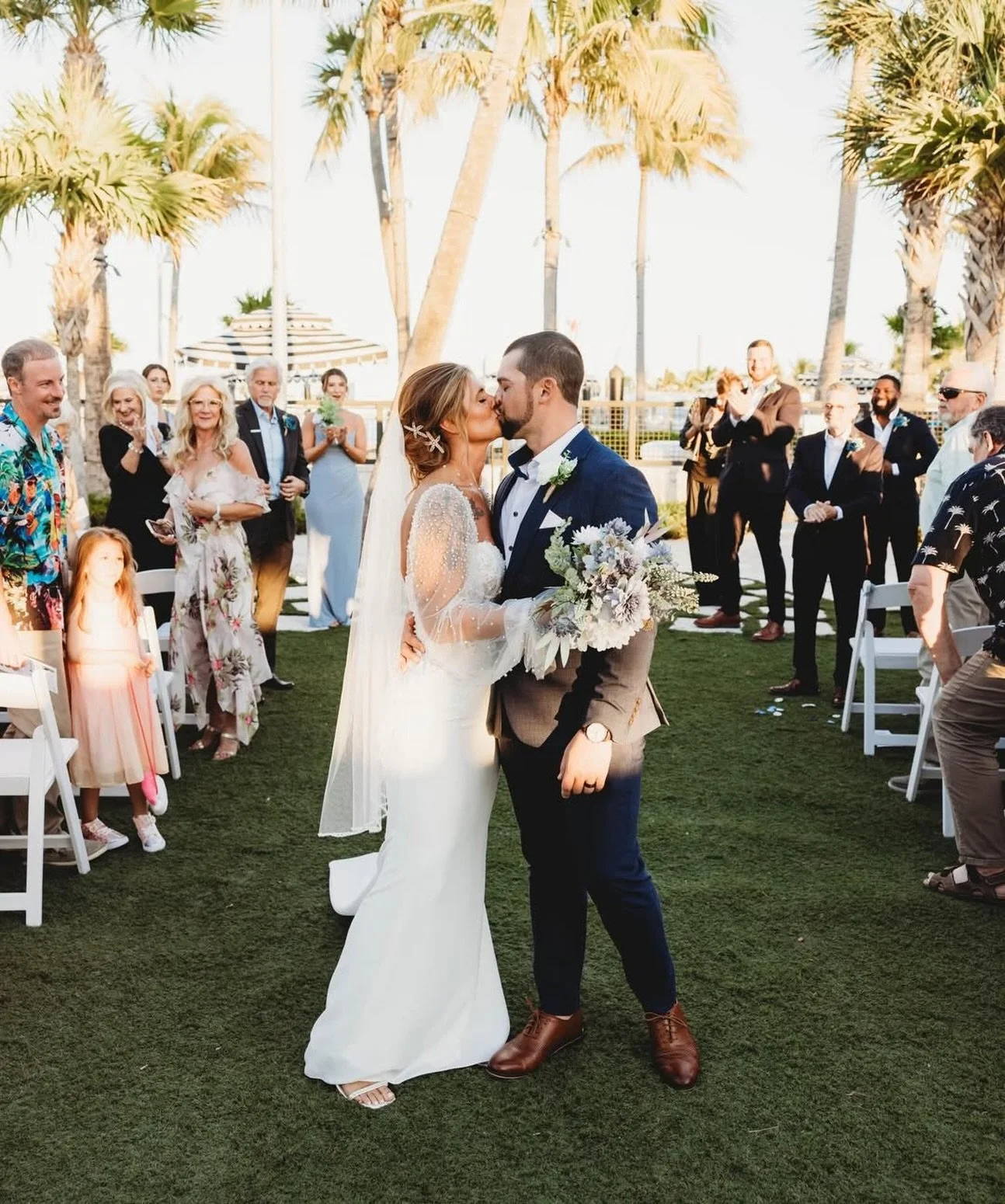 💕Repost💕
&bull;
details from a day we&rsquo;ll never forget 💍🌴

&bull; @kendylblairphotography 
&bull; @perrykeywest 
&bull; @everlasting.bridal 
&bull; @juliehillhairandmakeup 
&bull; @cakesbydace 
&bull; @luis_djamnesty