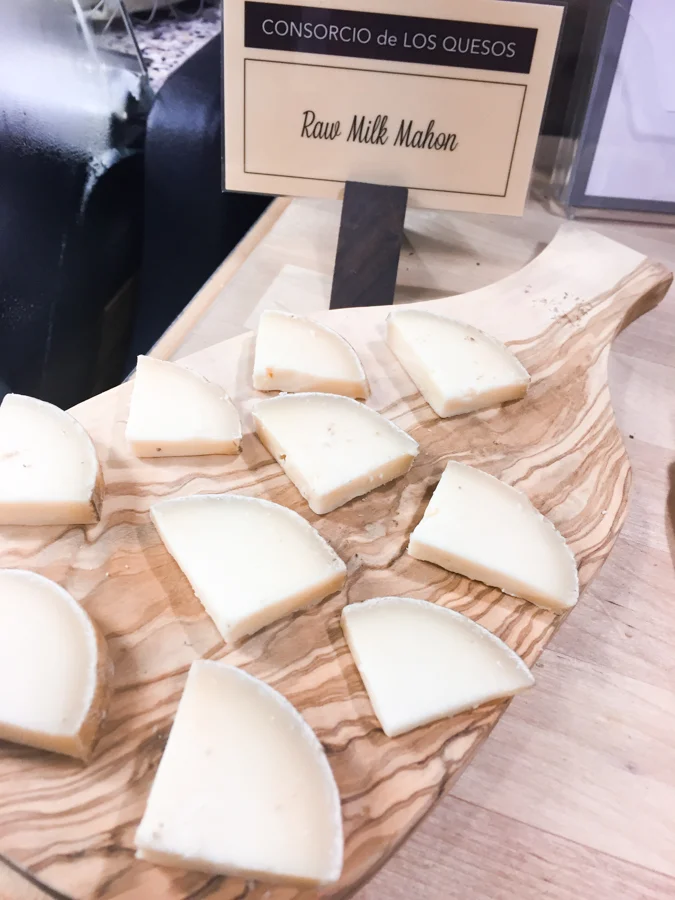 Raw-milk-Mahon-0317.jpg