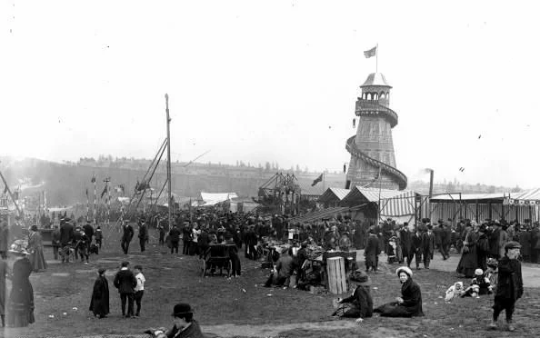 1912 Hampstead Fair, 1-4.jpg