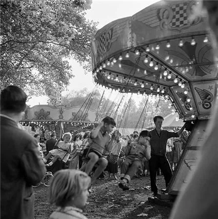 1950s Childrens chair-o-plane ride at The Vale of Health.jpg