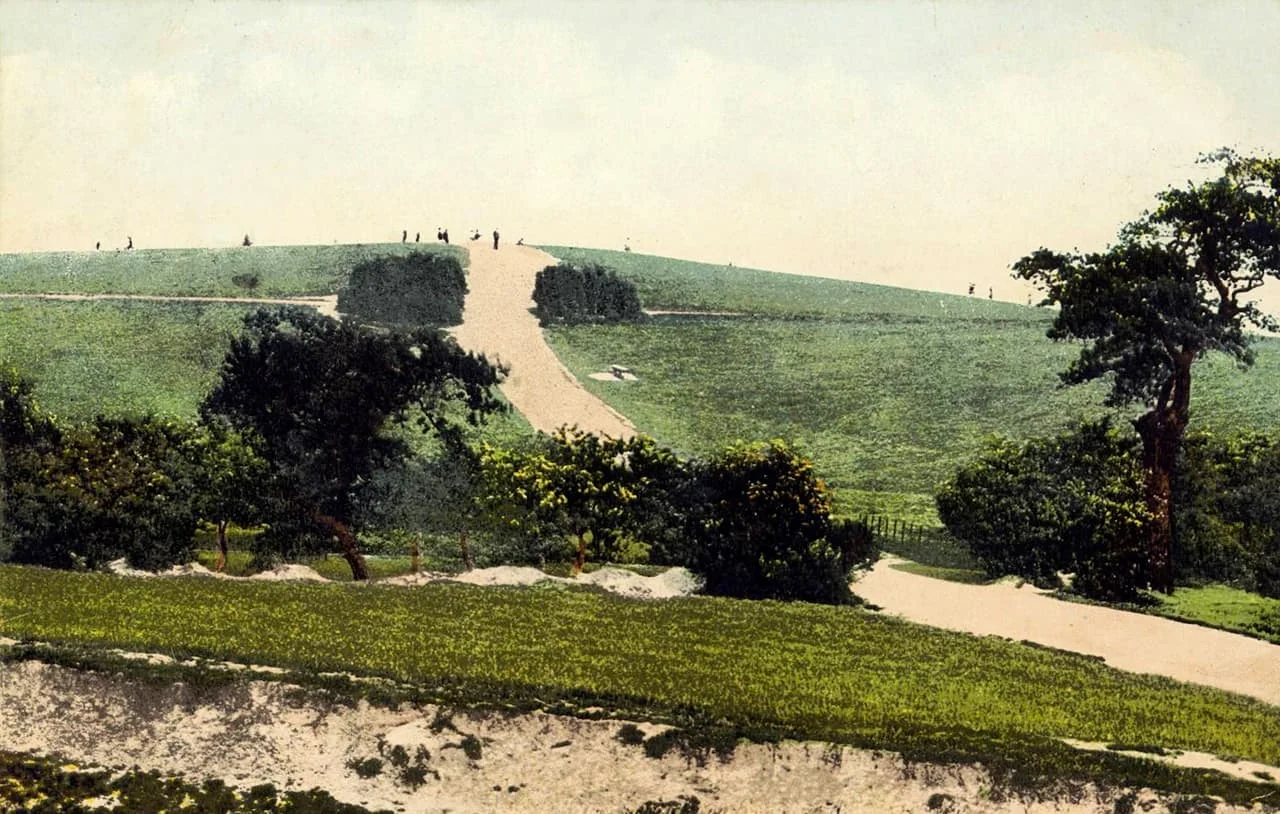 1907 Parliament Hill.jpg