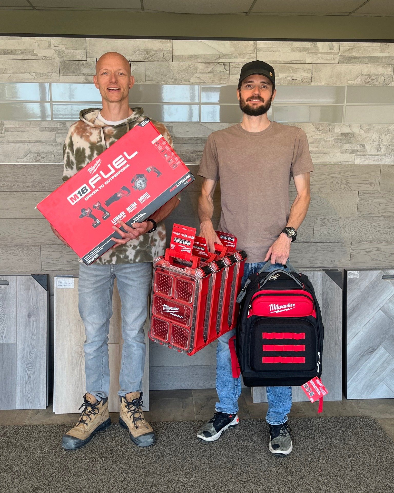 πCongratulations to @waltonbrosflooring for winning our June Giveaway! Thanks to everyone who entered — we appreciate you! π©΅