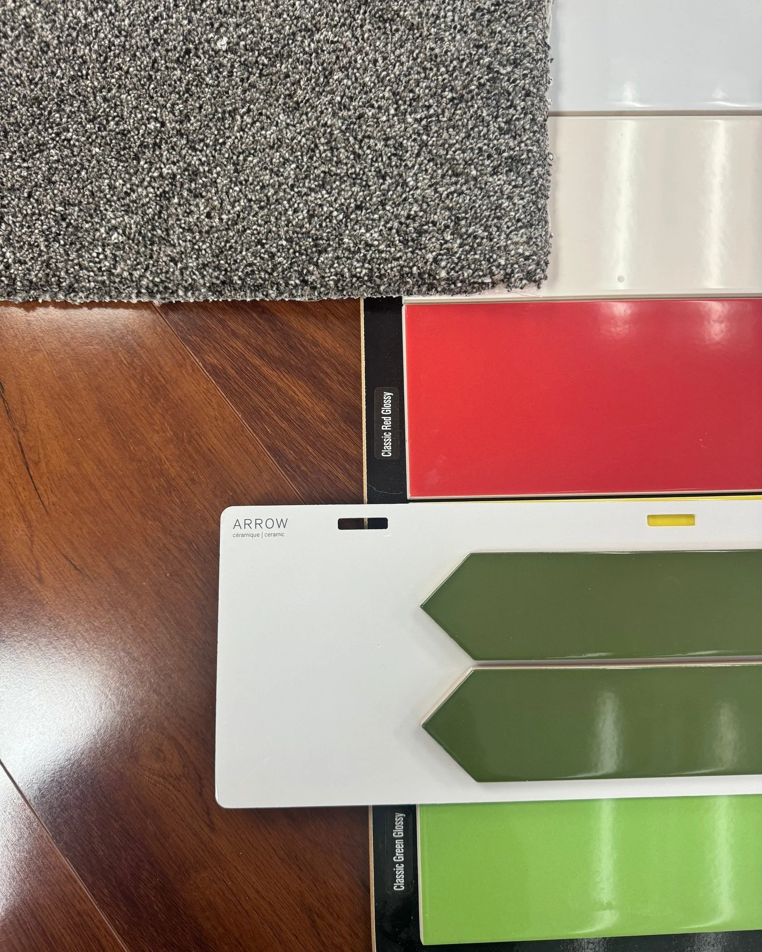 Christmas is right around the corner... and so is your Christmas inspired mood board 🎄✨

#ChristmasVibes  #FestiveSeason #ChristmasInspo #yxelocal #WeFitYourSpace