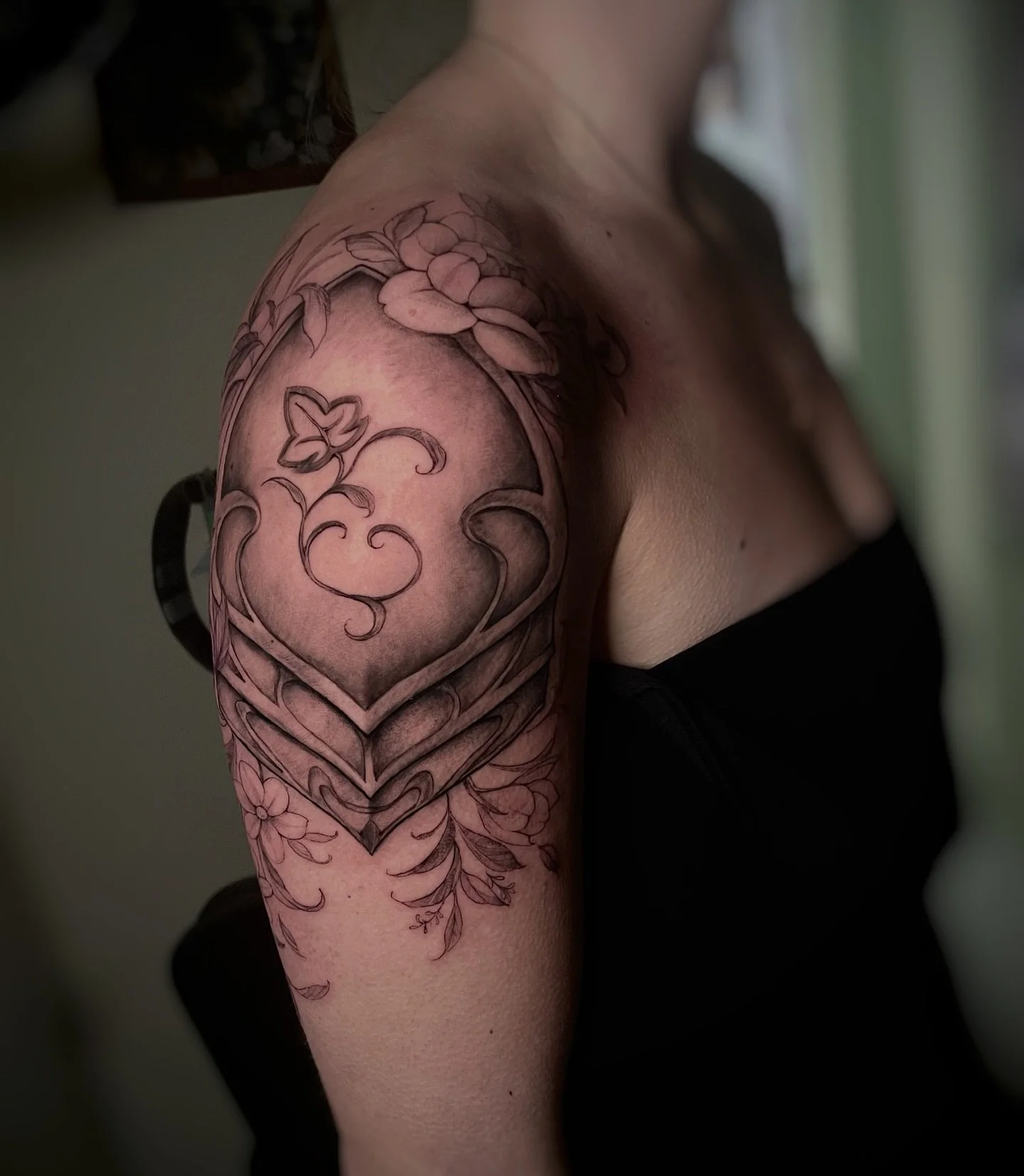 I&rsquo;ve been having a hell of a time figuring out how to take good photos in the new space hence me not posting in awhile. I&rsquo;ll figure it out eventually! Everything looks so washed out but I can promise you this looks super cool in person. I