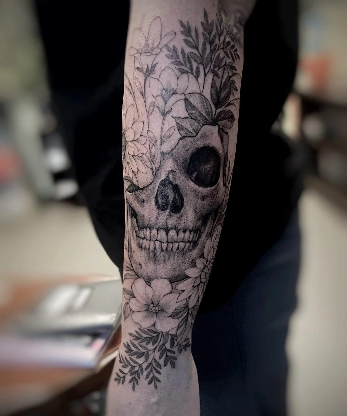 Did this flash piece last week on Nicole. Back to trying to post more regularly.
P.S if you are on my waitlist, I&rsquo;m doing a consult day on the 24th and have 4 spots left- so either leave your name here or email me if you want me to contact you!