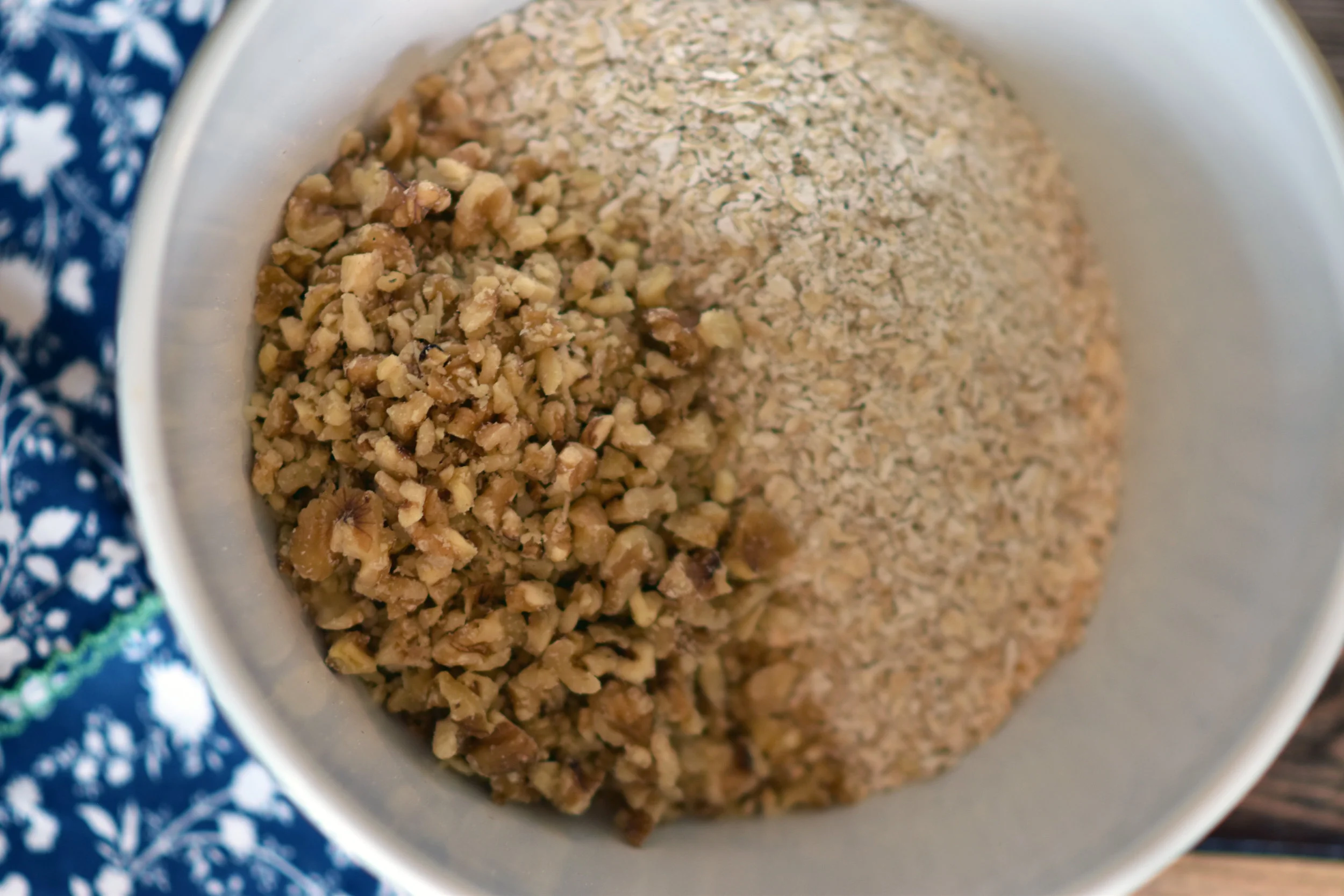 LentilLoafOatsWalnutsWeb6000.jpg