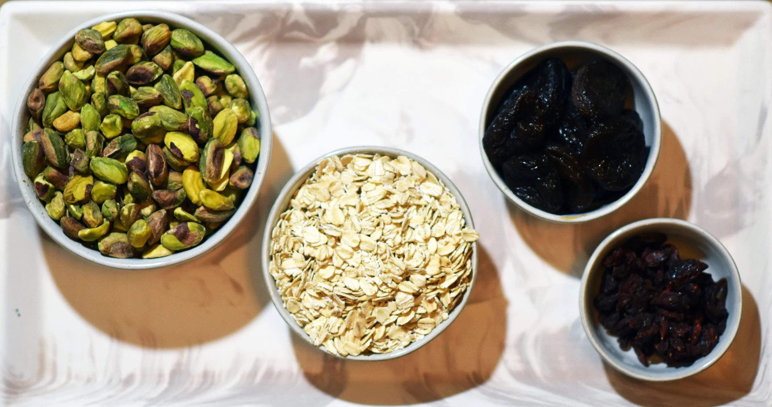 PistachioGojiBerryAmazeballsIngredientsWeb5705.jpg