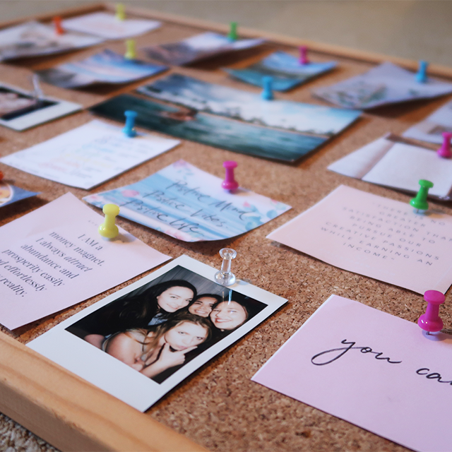HOW TO CREATE A VISION BOARD 