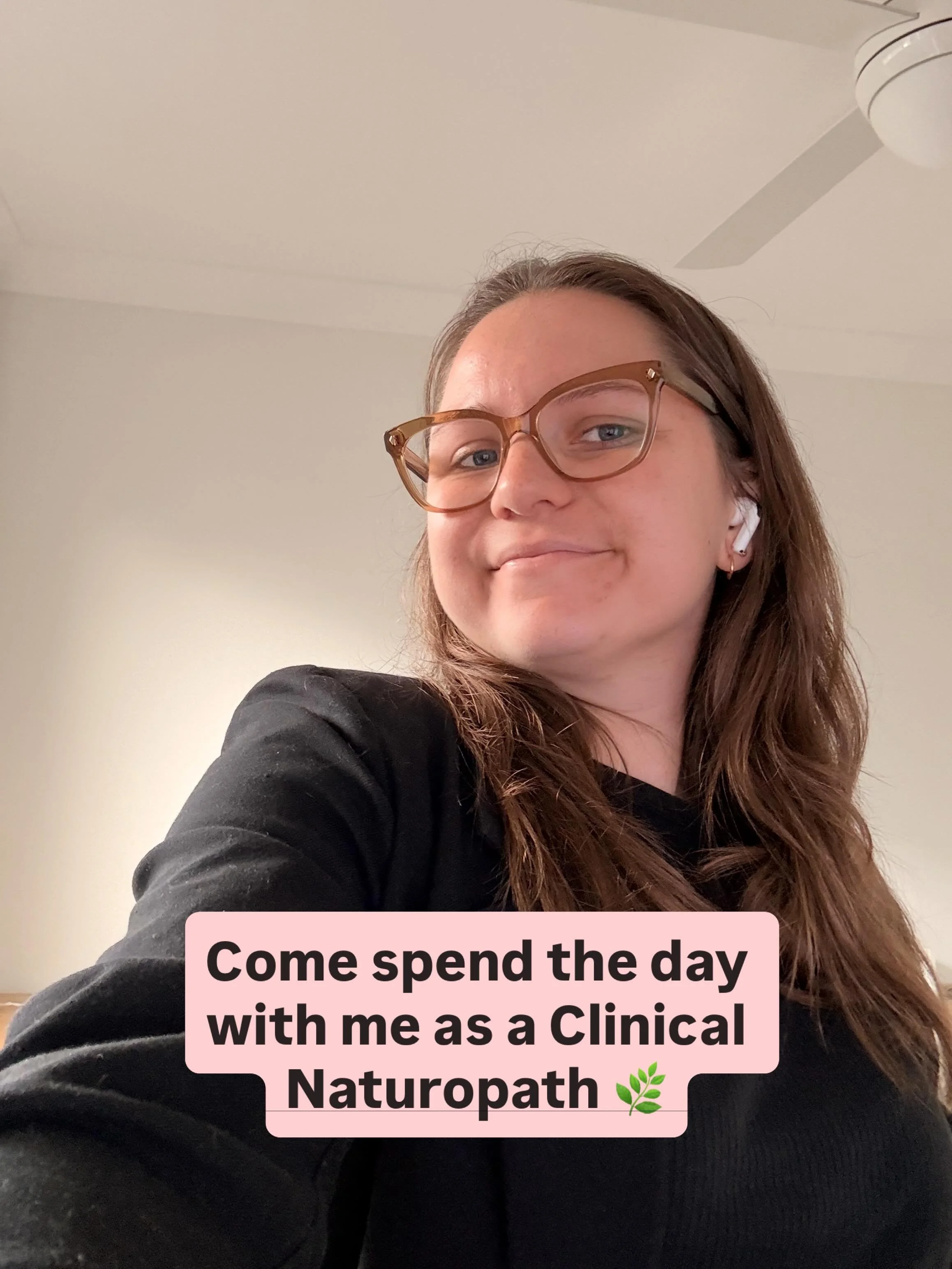Day in the life 🌿🩷

Bookings available in person and online on our website intuitivehealthstudio.com 💫