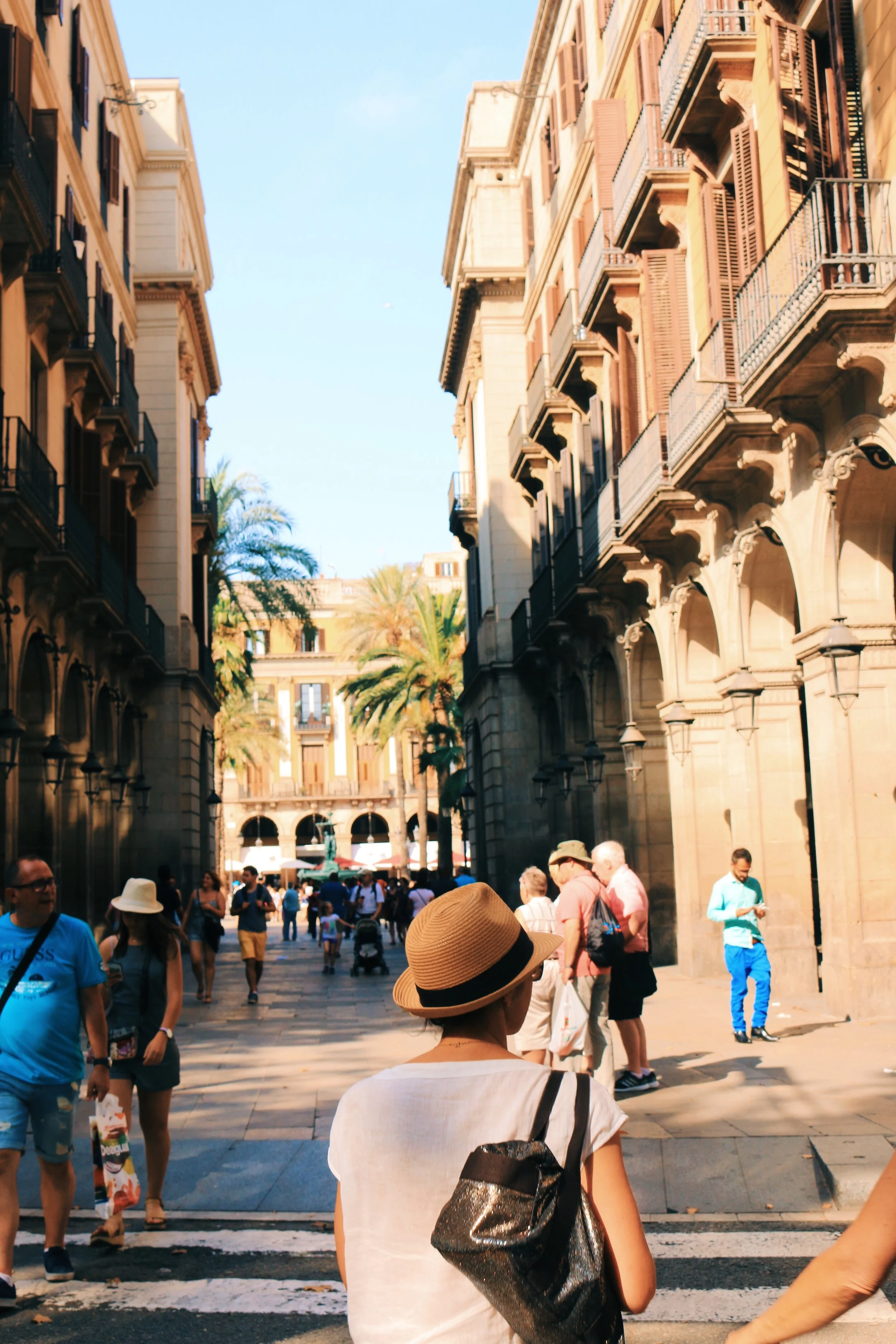 How to Turn Your Travel Videos into a Travel Vlog