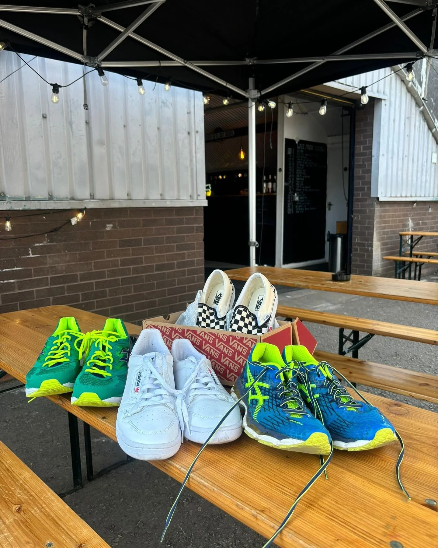 Thank you so much to the team at @brublbrewery for their recent appeal to collect trainers to donate to us! 👟 

The team went above and beyond to organise this appeal, including doing an interview on BBC CWR and holding an event for us where custome