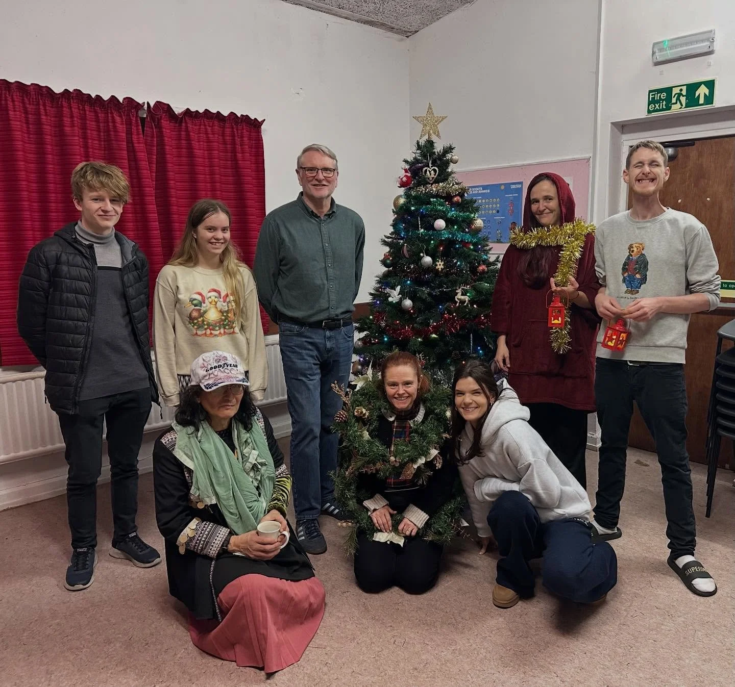 Christmas is heeeere! 🎄 

We had such a fun night putting up our tree, hanging baubles and making paper chains and other decorations. It really brings everyone together every year &hearts;️

Christmas can be a really tough time for many, so seeing p