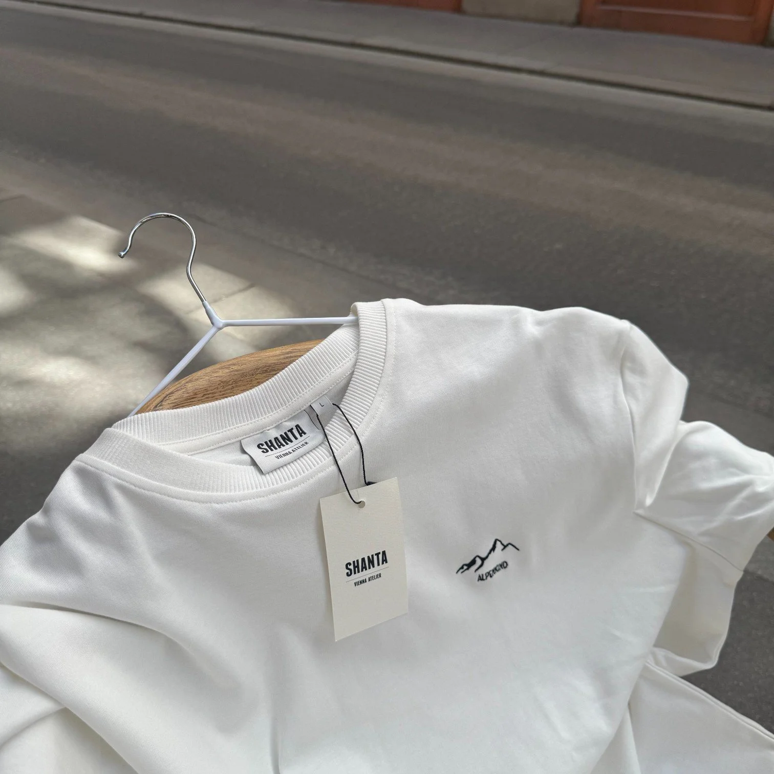 Alpenkind White II.jpg
