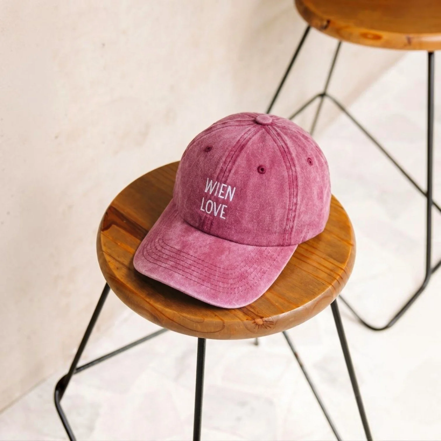 Cap Wien Love