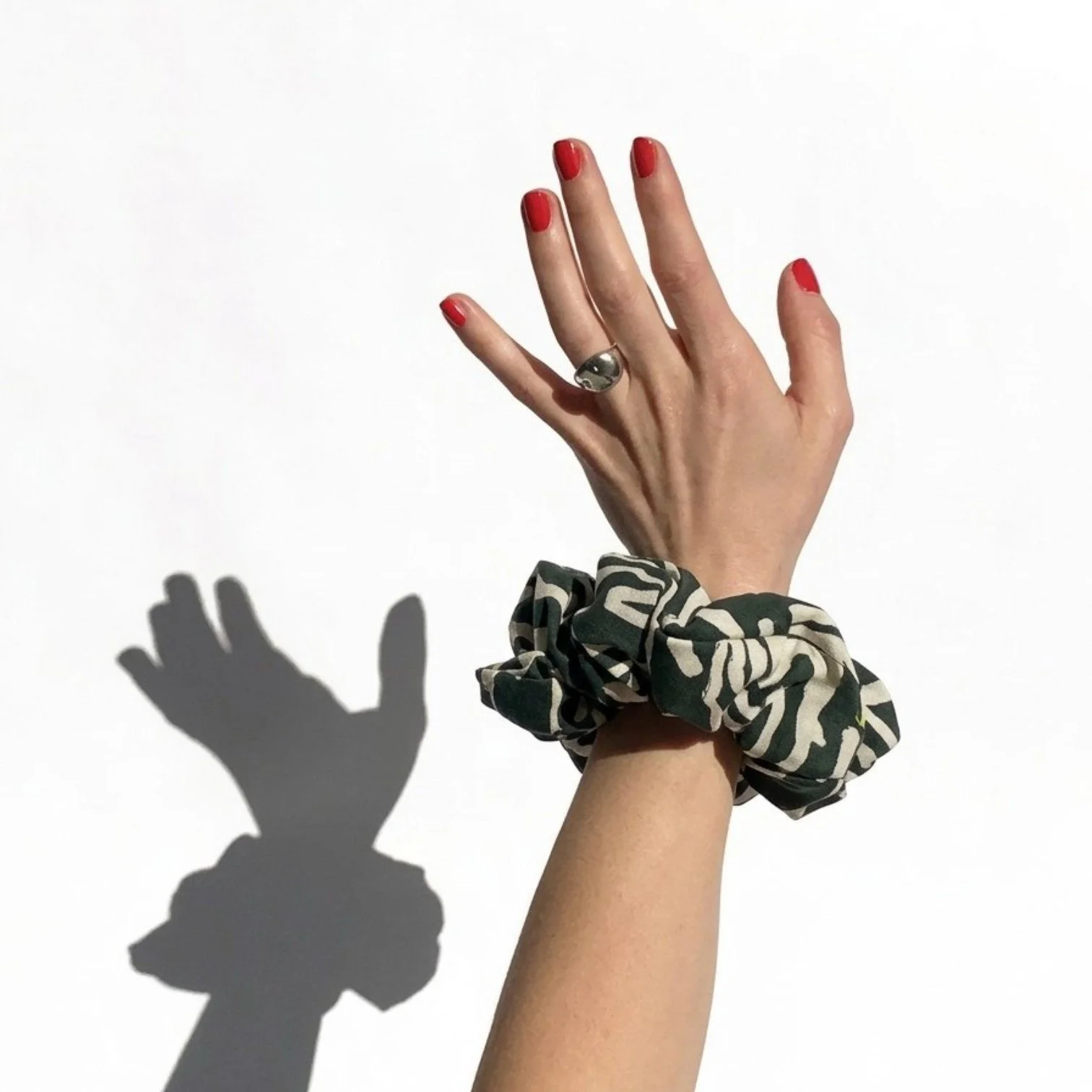 Scrunchie Sage & Cream.jpg