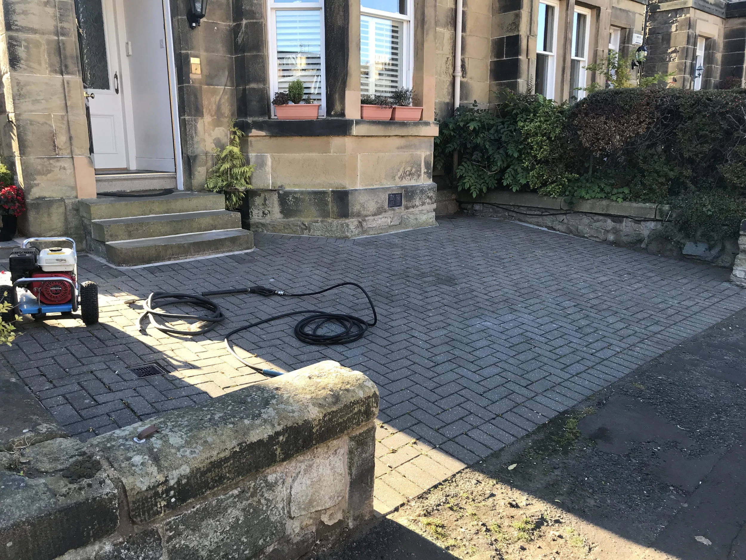 Edinburgh Pressure Cleaning Services
