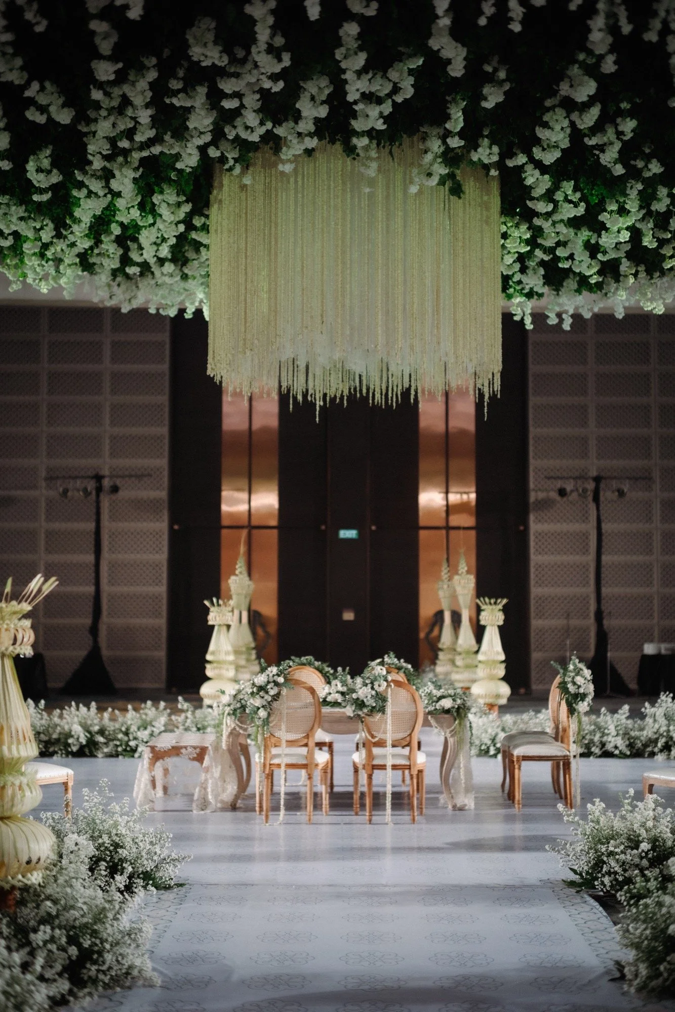 Andra & Astri - Semarang Wedding by Evans - 29.jpg