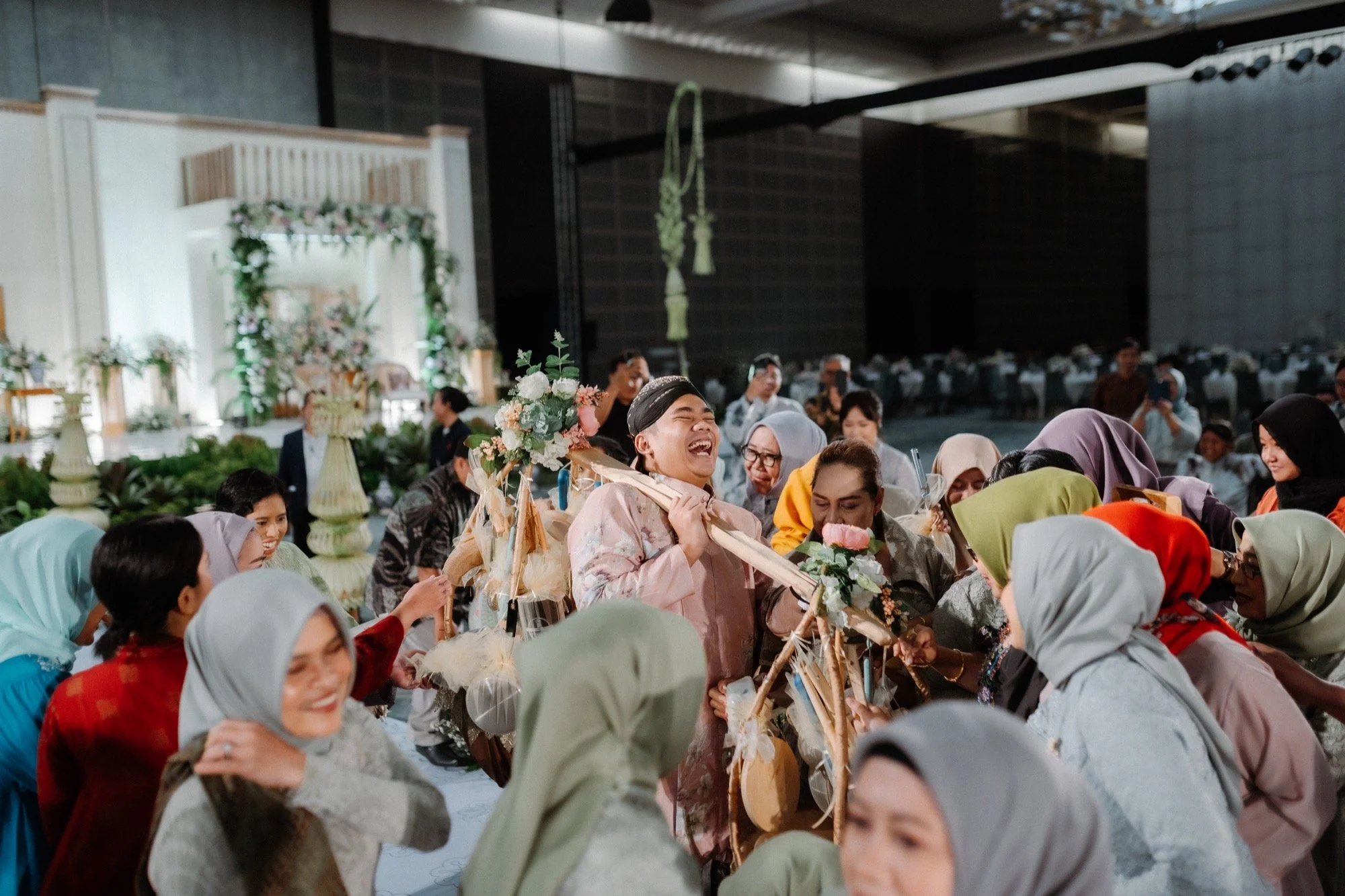 Andra & Astri - Semarang Wedding by Evans - 50.jpg