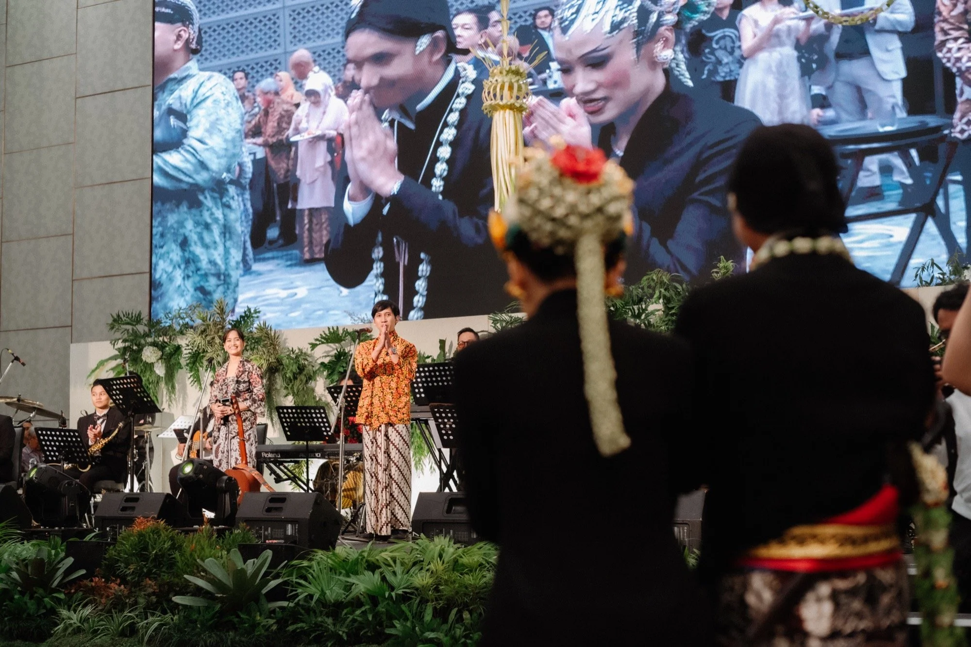 Andra & Astri - Semarang Wedding by Evans - 63.jpg