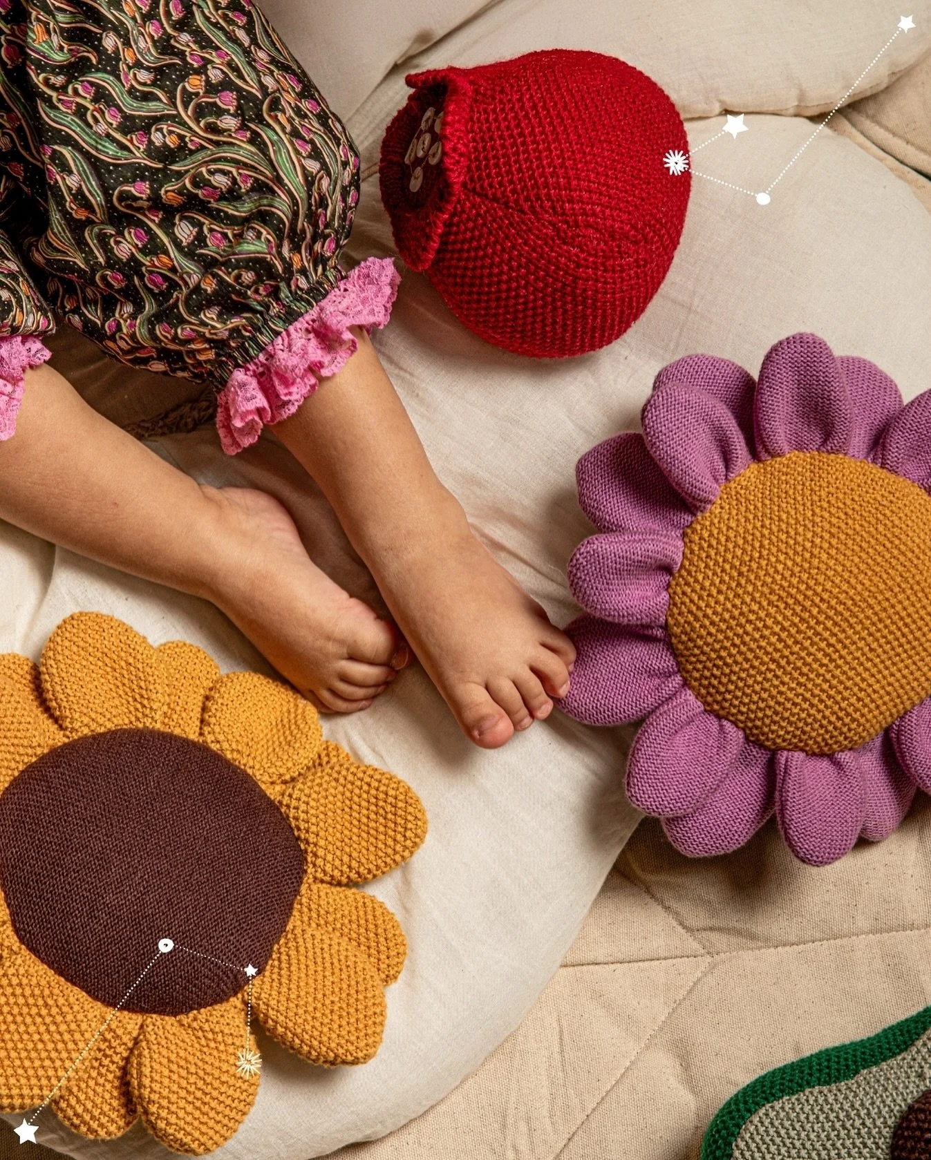 The season of wonder begins. 

 A time to slow down, to play, to dream.

#almakids #almatoys