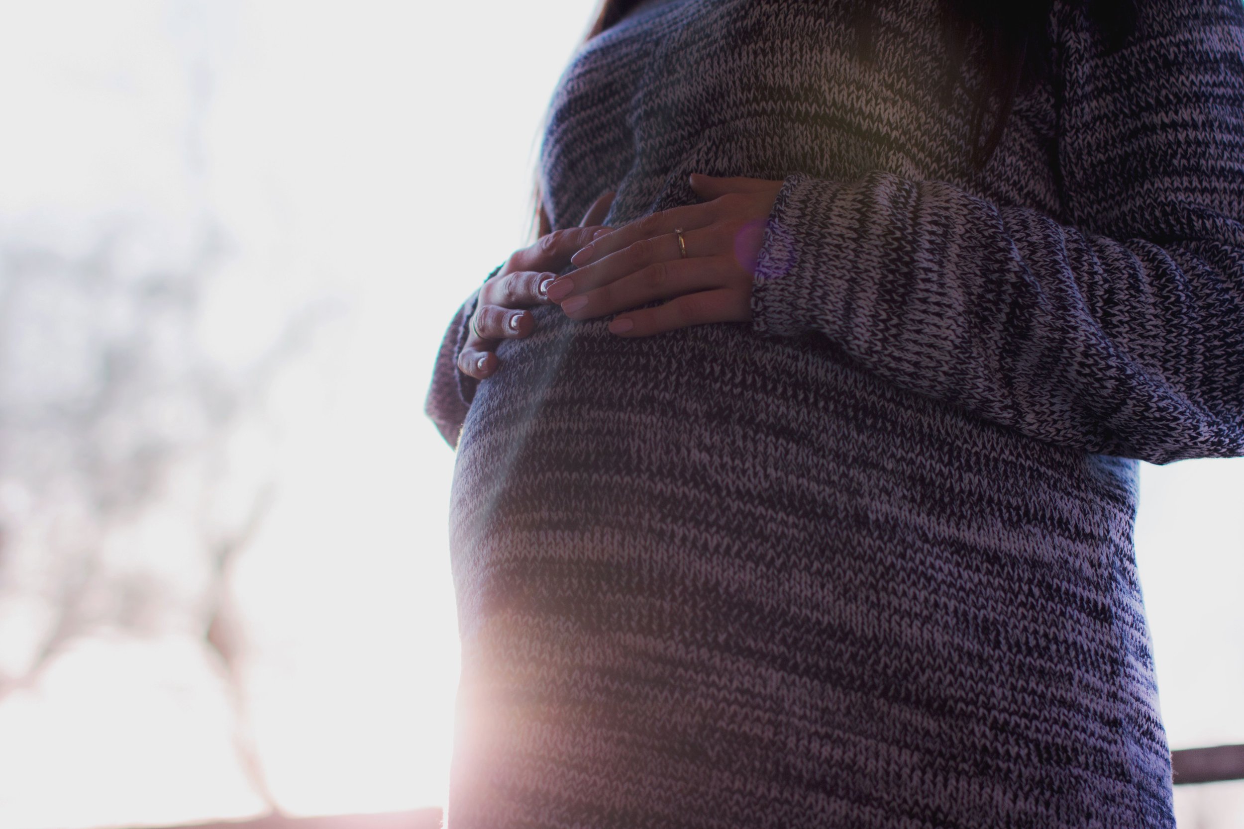 How maternal wellbeing shapes early baby development