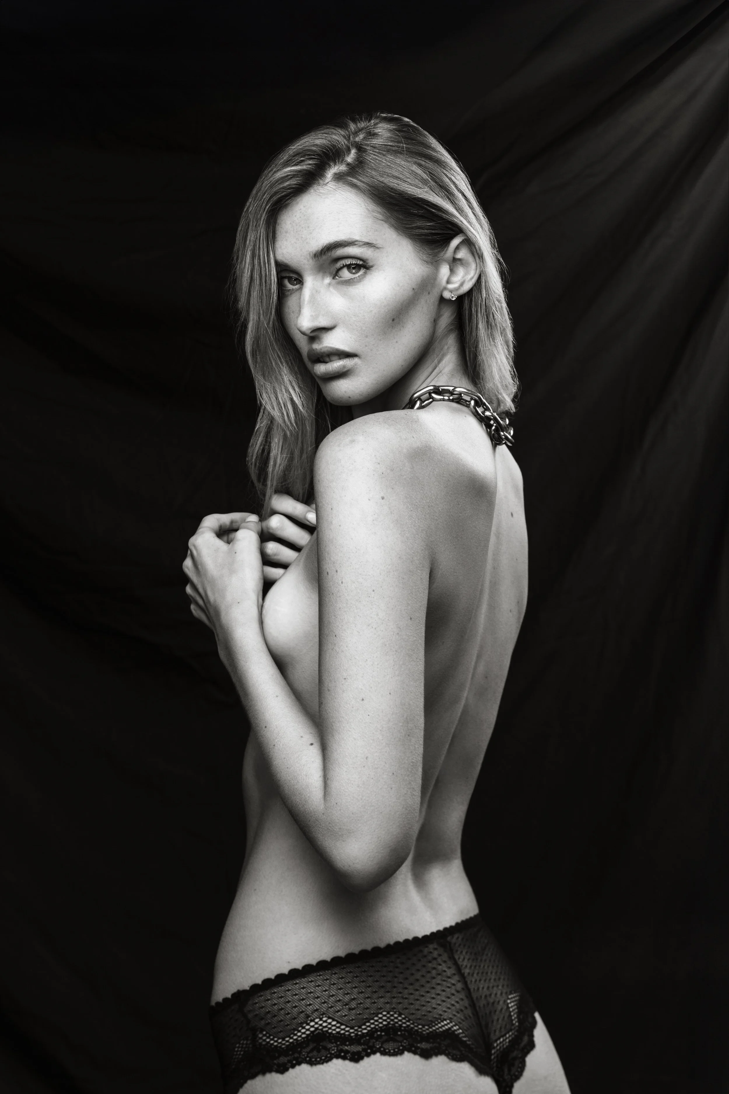 Chelsea.472 ret web.jpg