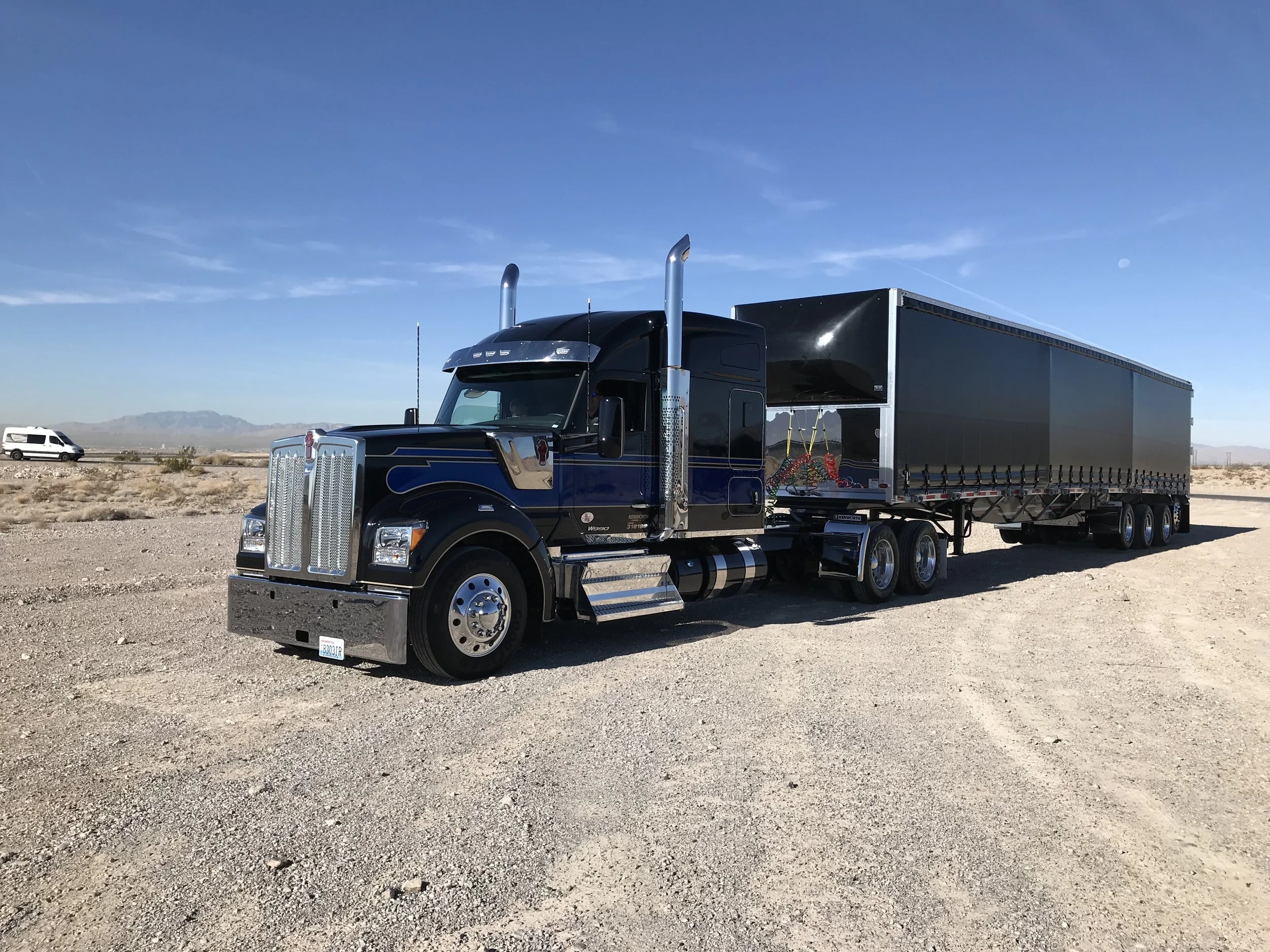 Kenworth_W990.jpg