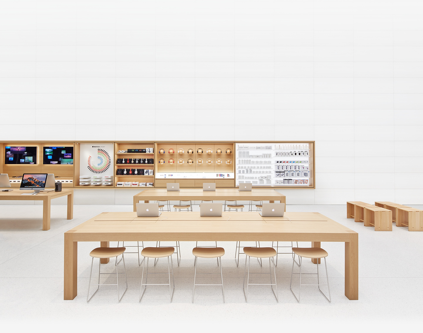 apple-store-giveback-201804.jpeg