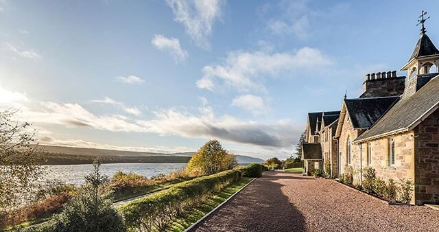 Do you dream of waking up to this view? A relaxing luxury private house with uninterrupted views over Loch Ness, a cozy snug for a dram by the fire and your own private chef to prepare local seasonal meals for your perfect gathering.

@highland_escap