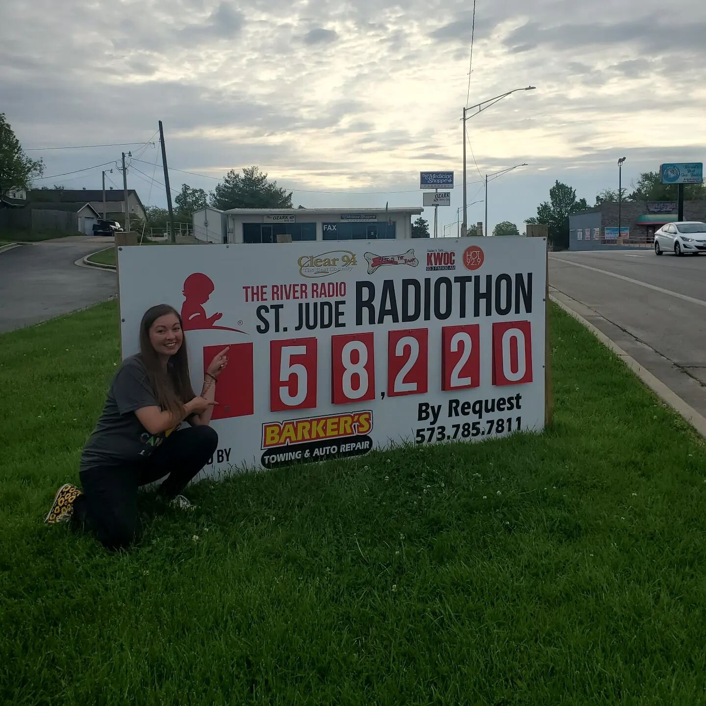 Ya'll are showin up for the kids but WE WONT STOP! Call now or come by River Radio. WE'RE OUT HERE!

1 800 330 9727

#MusicSaves #StJudeRadiothon #CountryCares