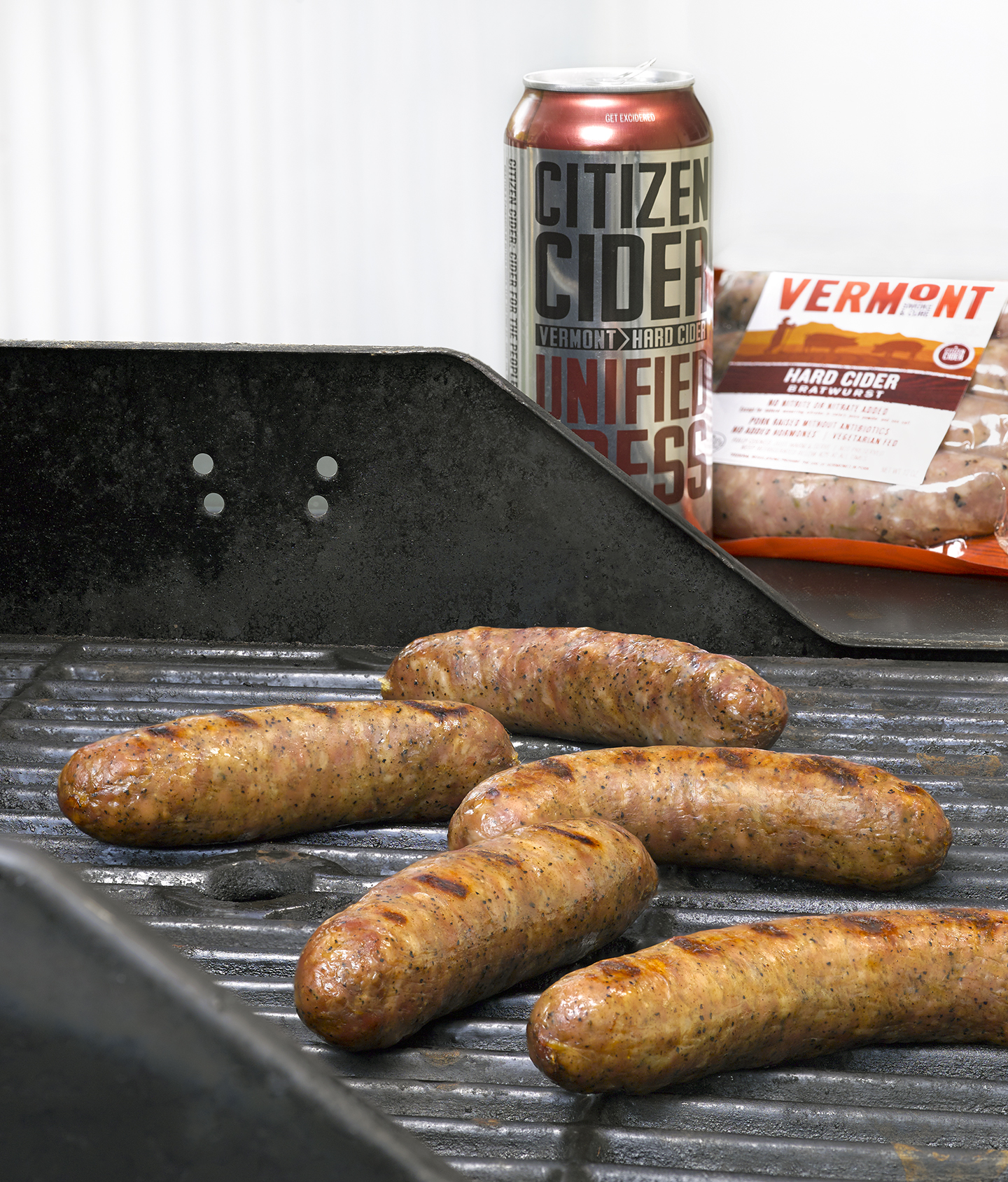 0063_CiderGrill_wPackaging.jpg