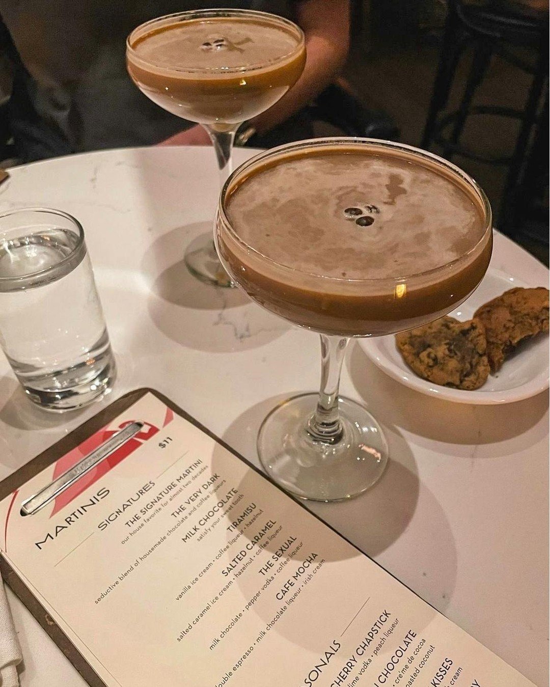 Fridays call for espresso martinis and cookies!🍪🍸

Open from 5pm-11pm tonight!
📸: incrediblewanderwoman