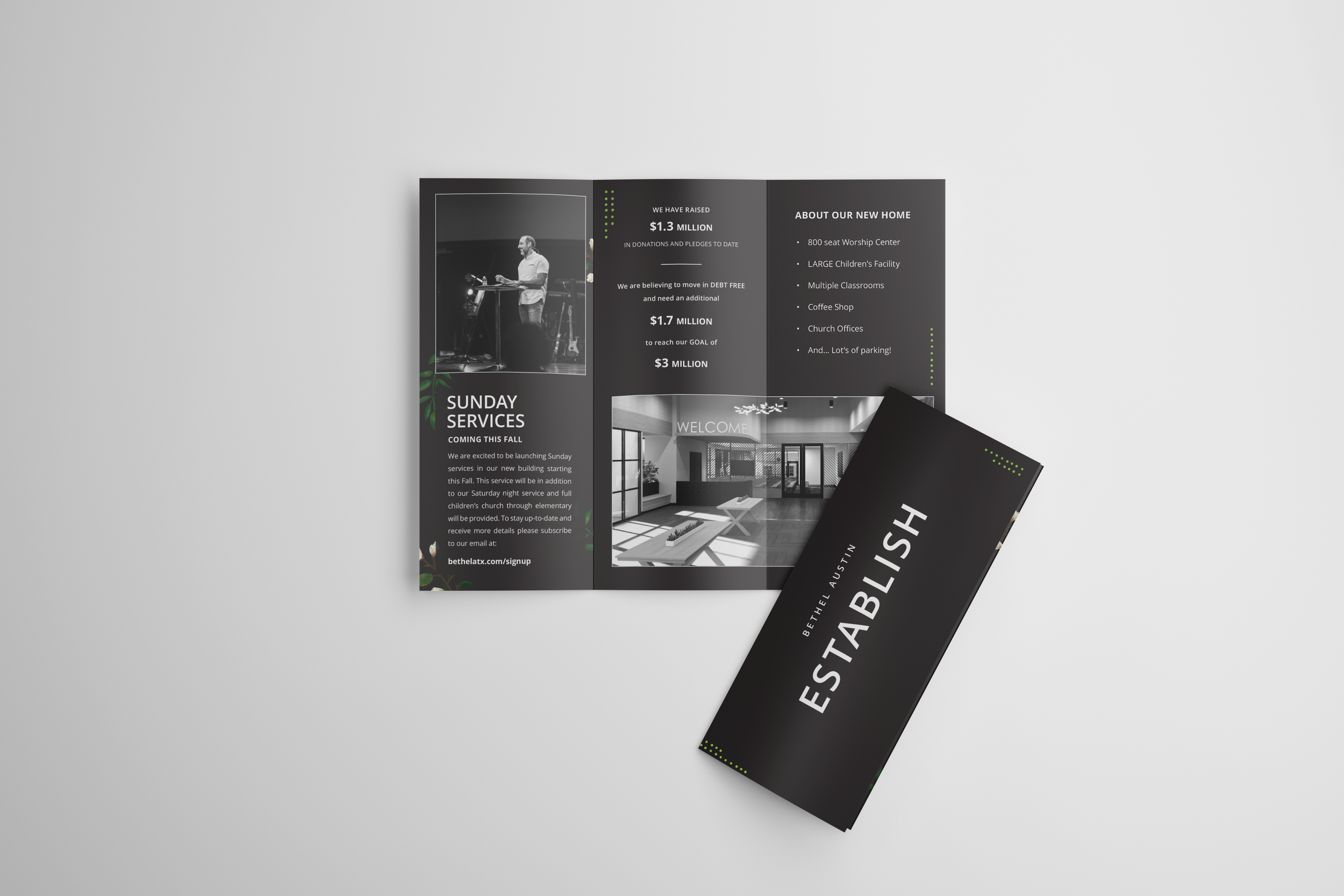 est-brochure-mockup.png