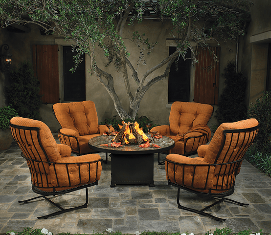 Monterra Chat group with 54” OW Lee firepit. Furniture is available in OW LEE custom fabrics.