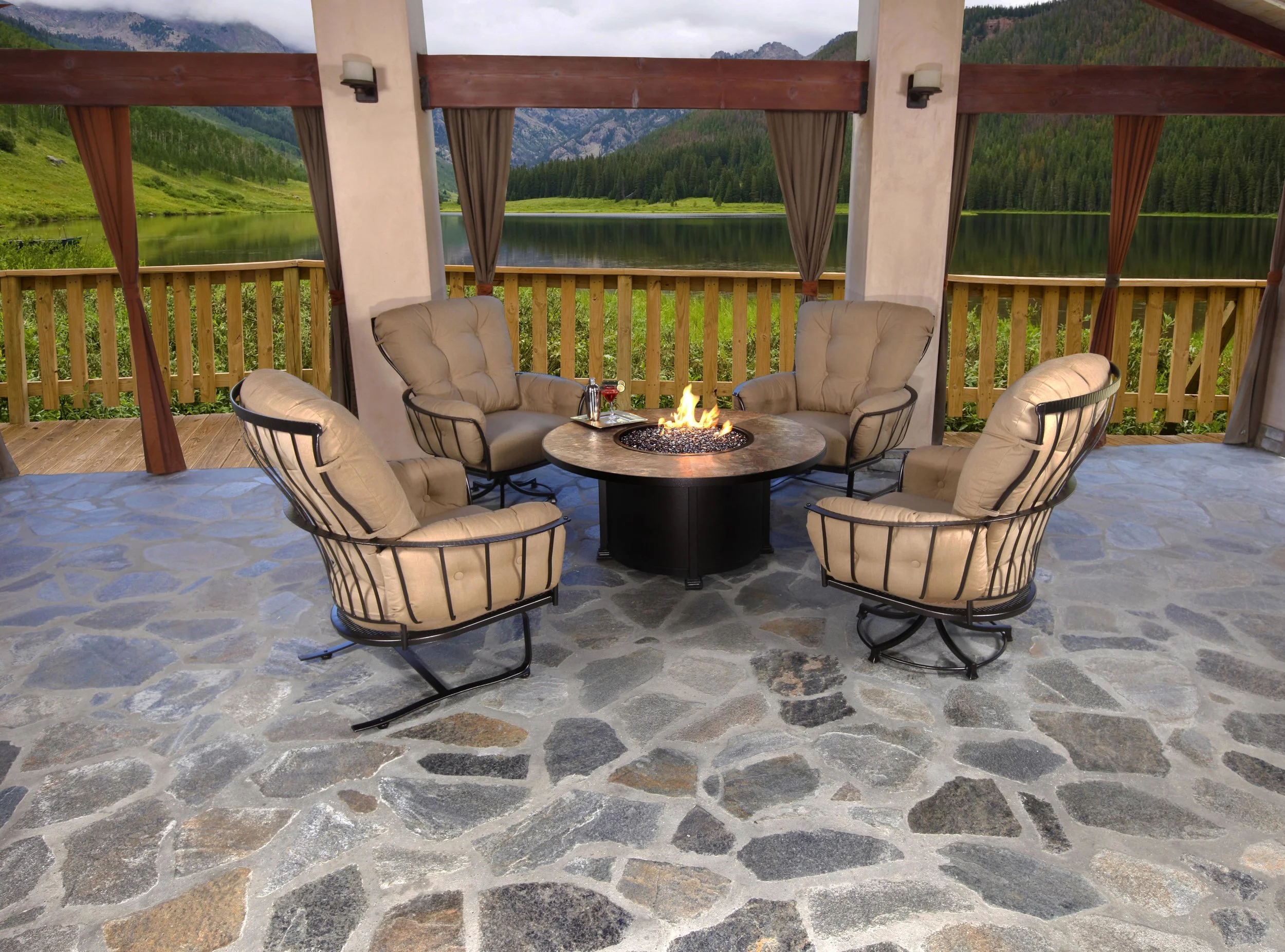 Monterra Chat group with OW LEE firepit. Firepit is CUSTOMIZABLE with 14 Porcelain TOP options and 13 FINISH options.