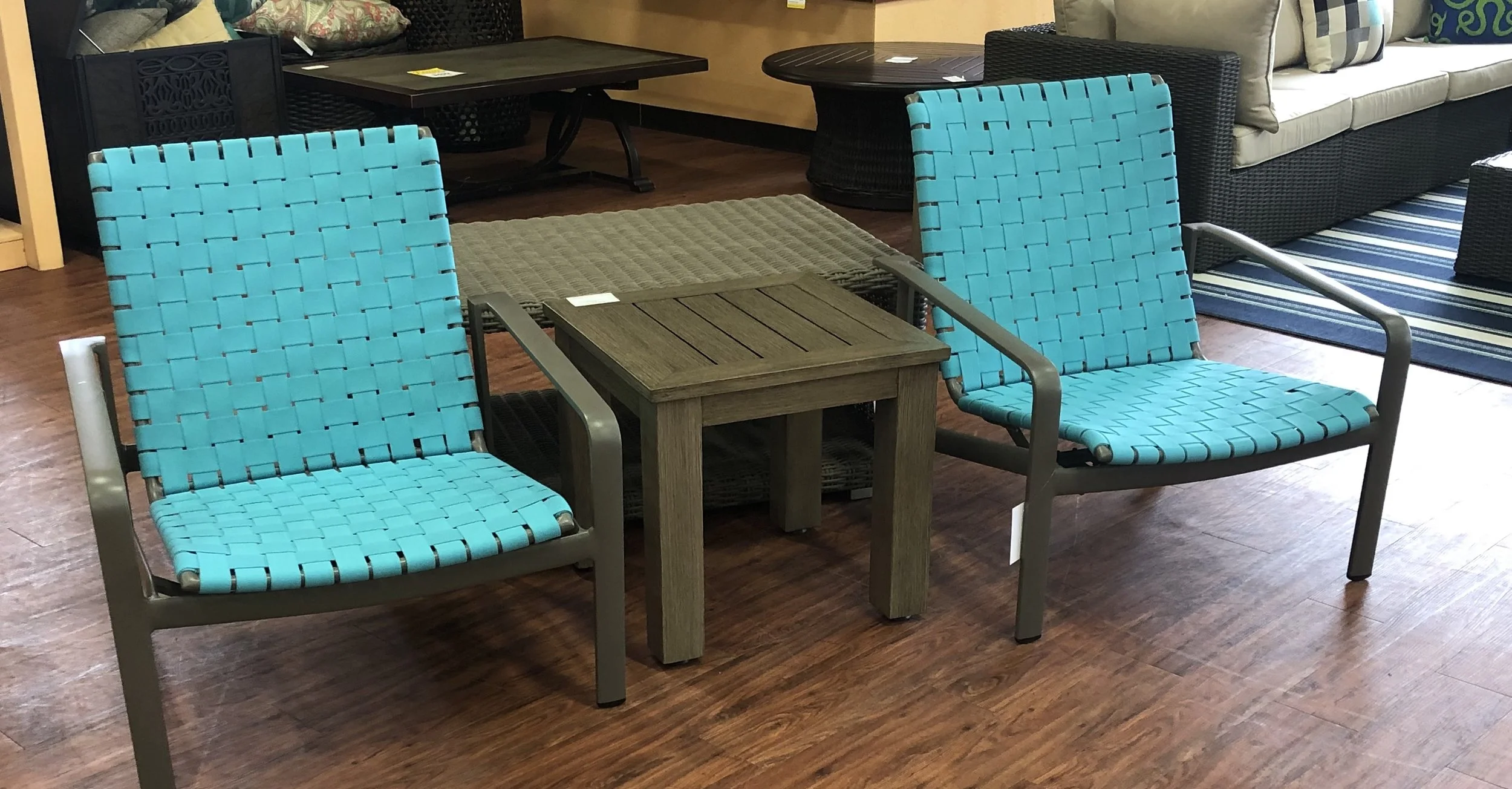 Softscape Motion Action Strape Lounge Chairs