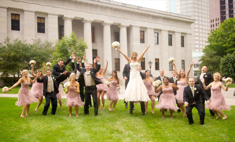 OhioStateHouse-Wedding-Party-Front-Lawn.jpg