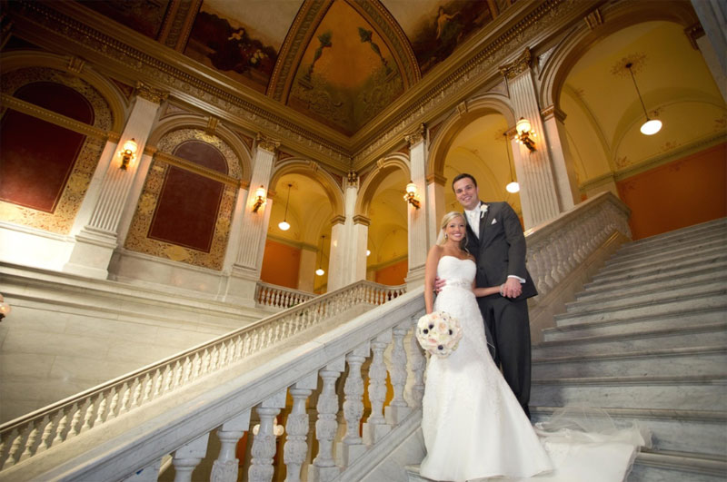 Ohio-Statehouse-Wedding-Pictures---1.jpg