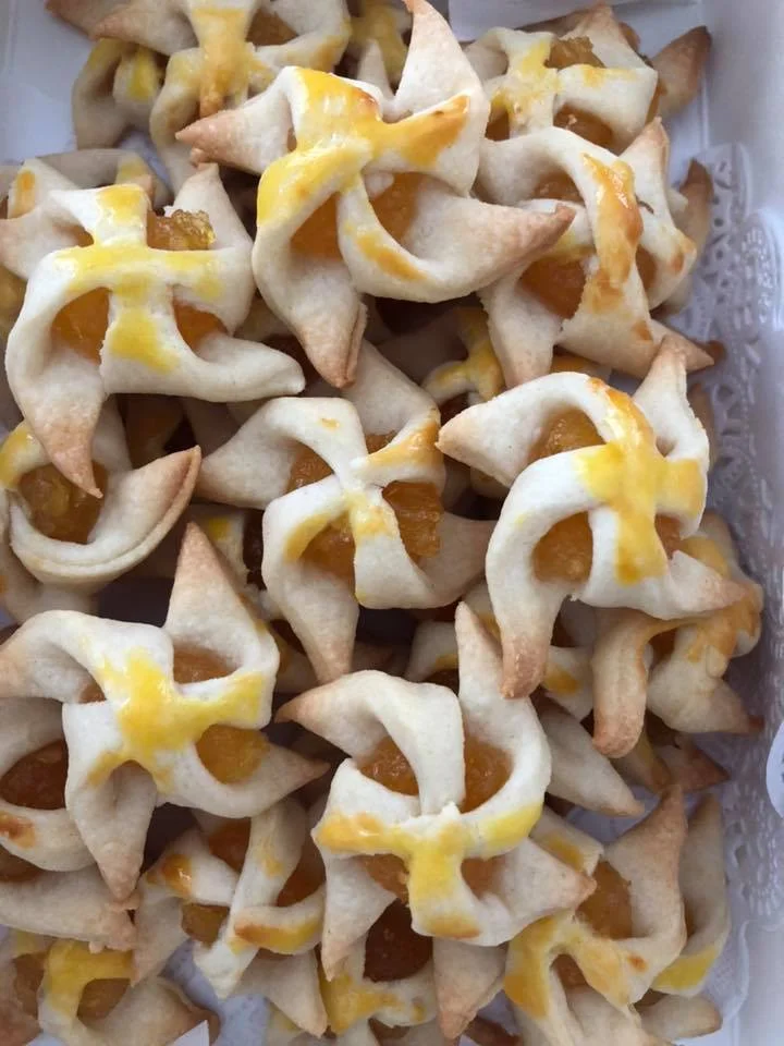 Pineapple Pinwheel Cookies (20 per order)