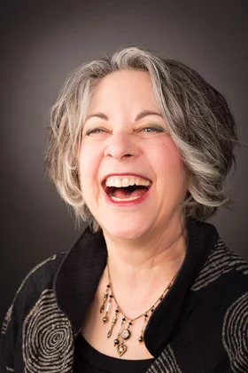 9474_laughing_websize_corni.jpg