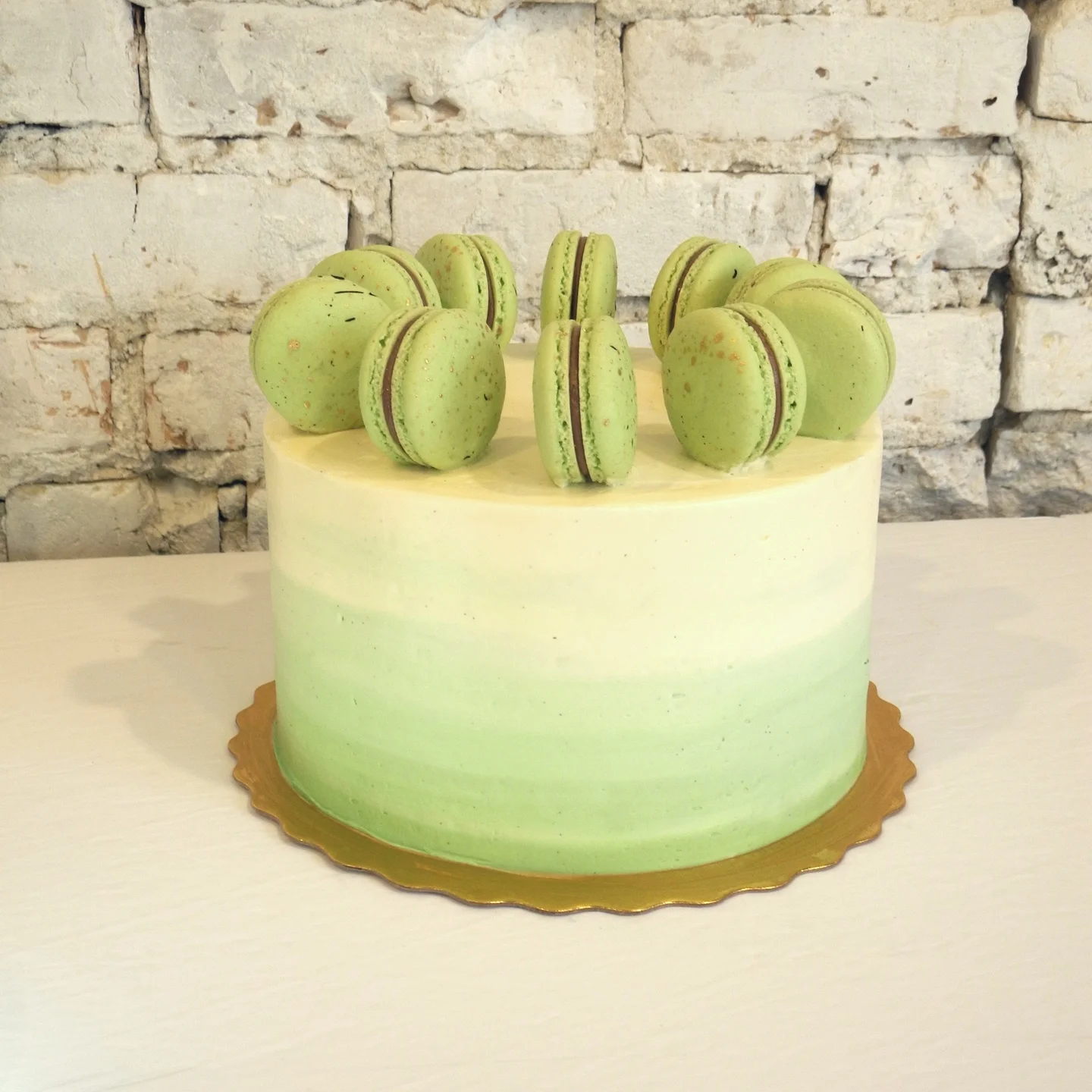 macaron cake